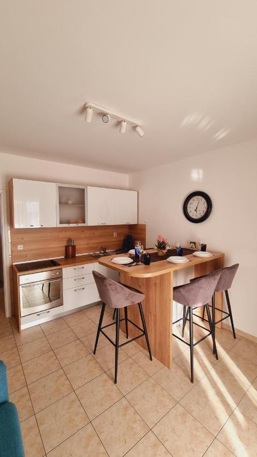 Apartmani Palma 诺瓦利娅 外观 照片