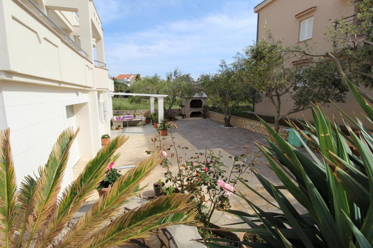 Apartmani Palma 诺瓦利娅 外观 照片